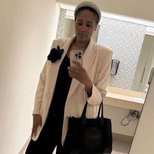 Meet your Posher, CJ